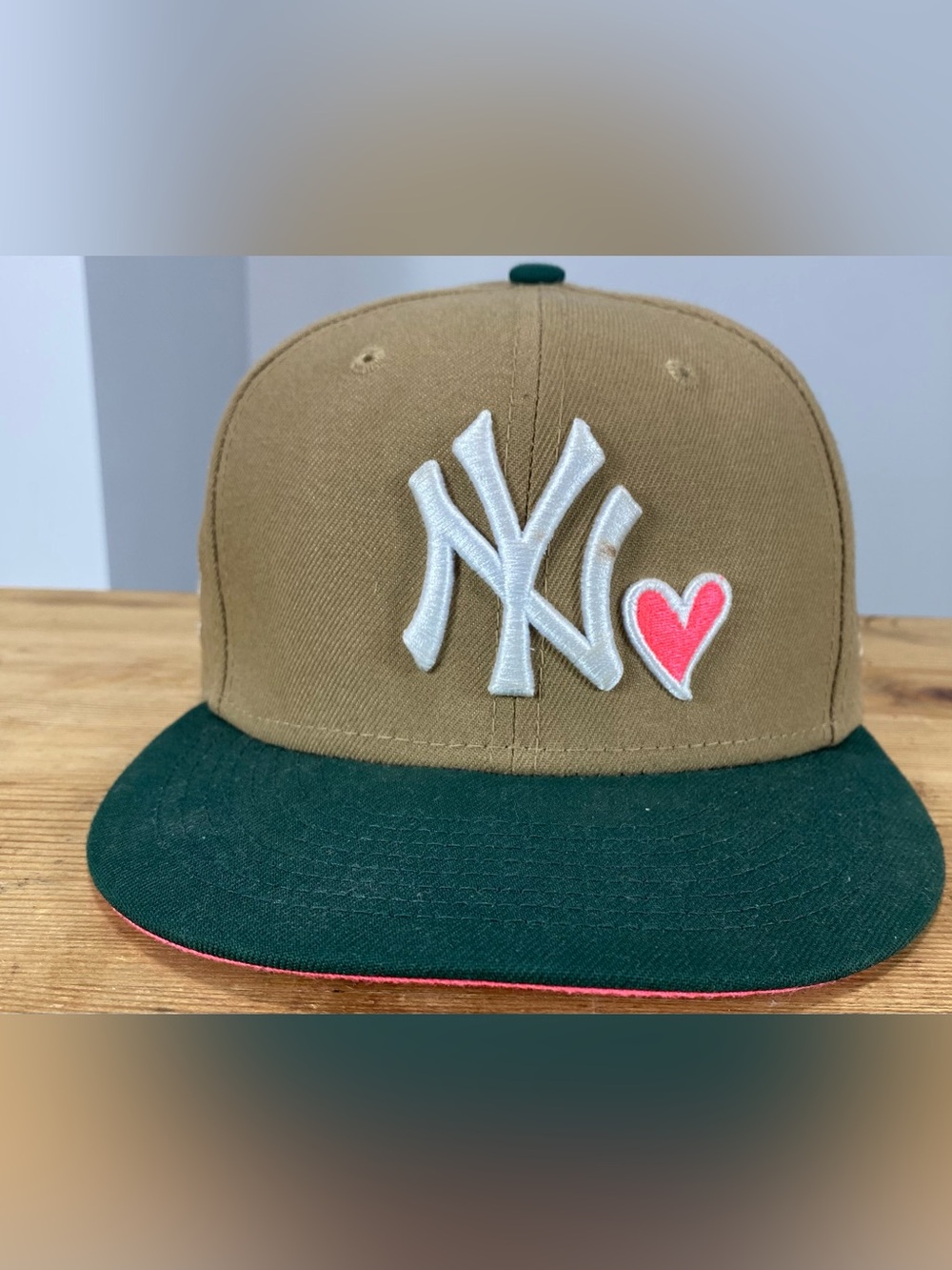 New Era 59FIFTY NY Yankees 1996 World Series Heart Fitted Hat Tan Green (7 3/8)